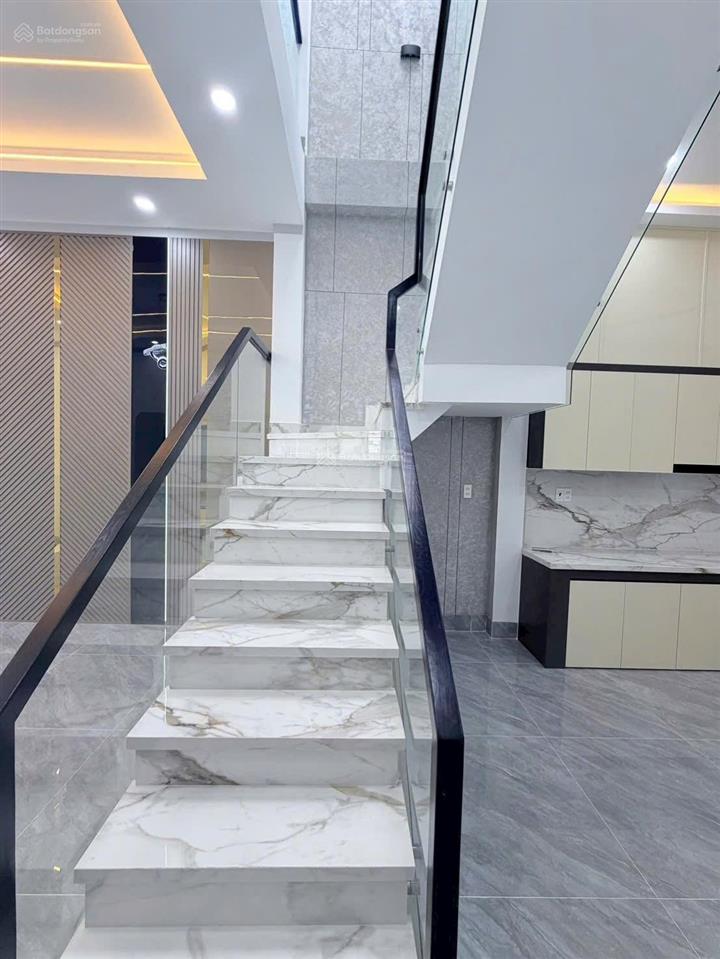 Bán nhà góc 2 mặt tiền gần chợ phúc hải  tân phong giá chỉ 4 tỷ 050tr
