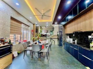Bán nhà mặt tiền đường nguyễn ái quốc 1t3l đẹp lung linh kinh doanh sầm uất