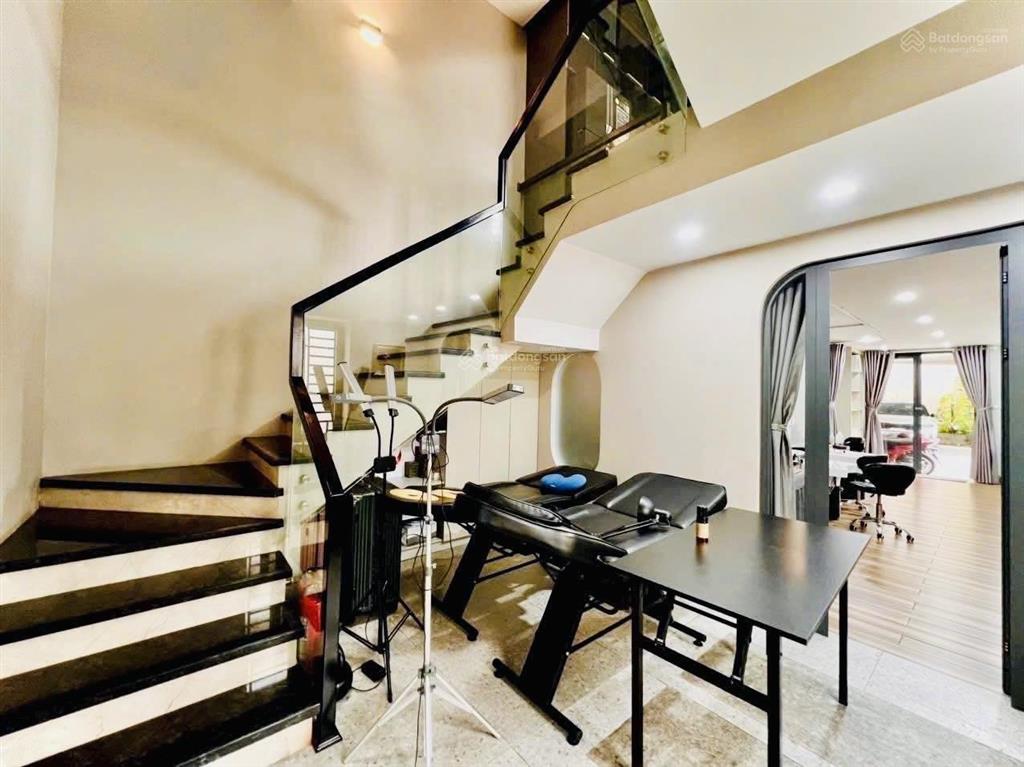 Bán nhà mặt tiền đường nguyễn ái quốc 1t3l đẹp lung linh kinh doanh sầm uất