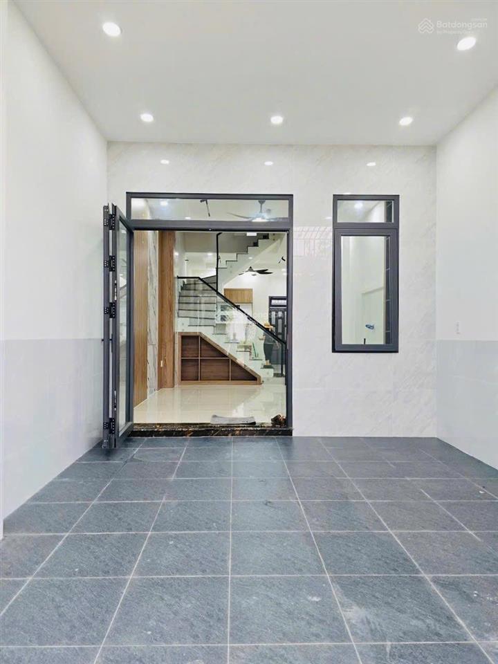 Bán căn nhà 1 trệt 2 lầu đường e2 khu dân cư bửu long giá 5,6 tỷ (thương lượng)