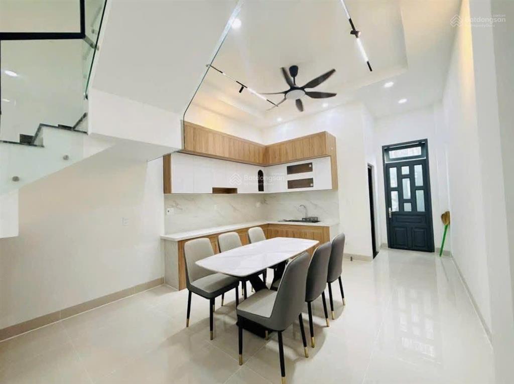 Bán căn nhà 1 trệt 2 lầu đường e2 khu dân cư bửu long giá 5,6 tỷ (thương lượng)