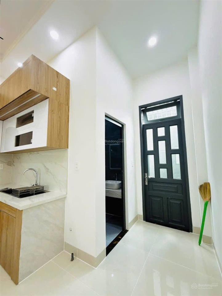 Bán căn nhà 1 trệt 2 lầu đường e2 khu dân cư bửu long giá 5,6 tỷ (thương lượng)