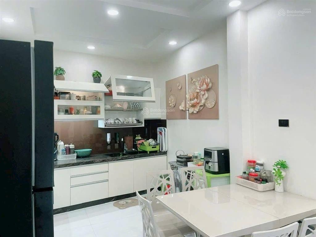 Bán căn nhà 2 tầng thiết kế hiện đại sát mặt tiền hà huy giáp chỉ 5,2 tỷ (thương lượng)