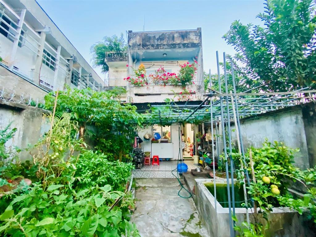 Cho thê căn nhà 2 lầu mặt tiền đường cách mạng tháng 8 ngay nhà thờ biên hòa  trường nguyễn du
