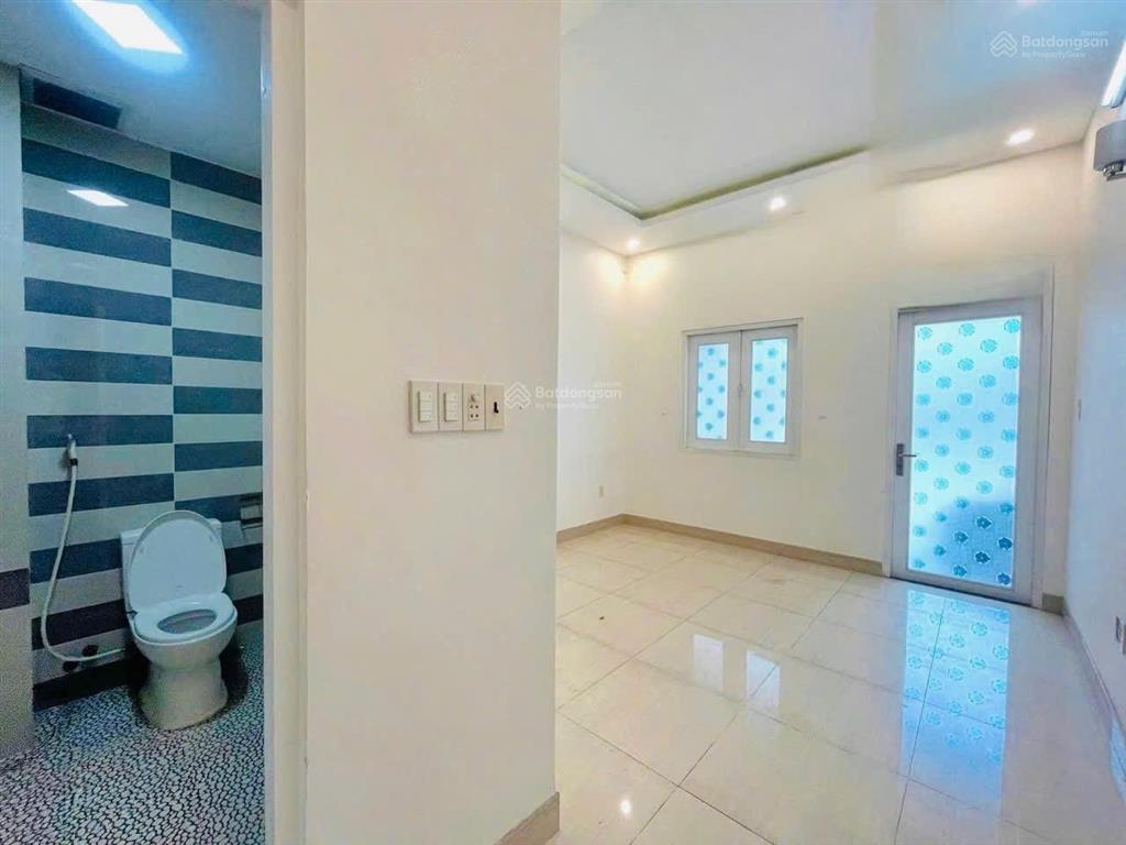 Cho thuê nhà nguyên căn 1 trệt 2 lầu, mặt tiền đường võ thị sáu chỉ 16 triệu/tháng