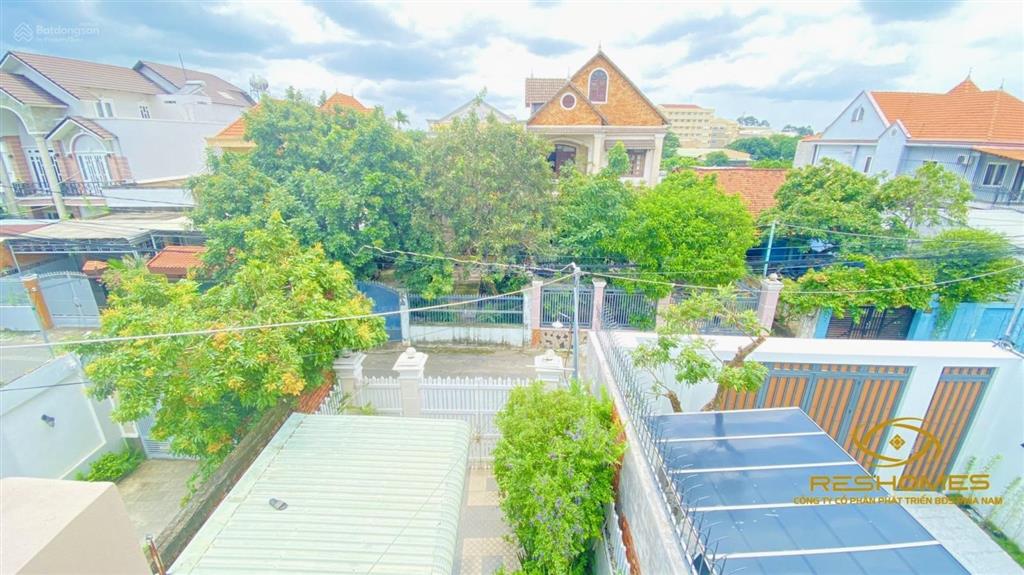 Bán căn nhà phố sân vườn 270m2 gần ngay đường phan trung biên hòa chỉ 10 tỷ