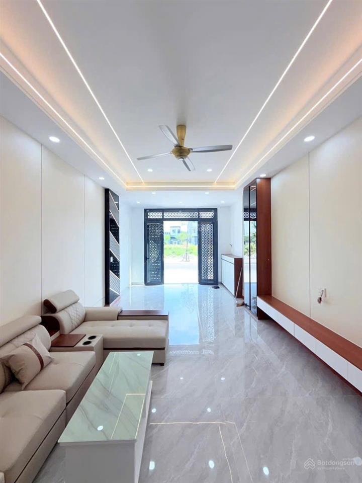 5,7 tỷ  căn nhà phố 1 trệt 2 lầu khu dân cư bửu long 3