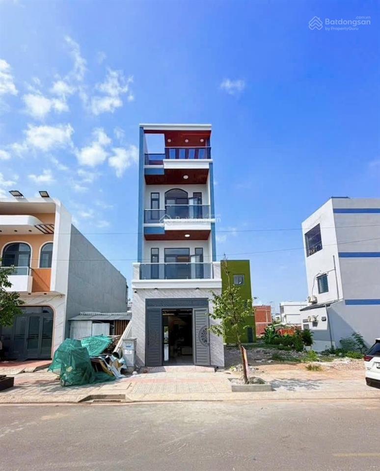 5,7 tỷ  căn nhà phố 1 trệt 2 lầu khu dân cư bửu long 3