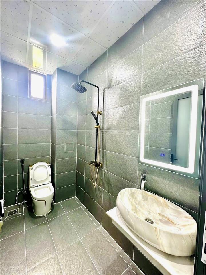 Bán căn nhà phố thiết kế hiện đại 1 trệt 1 lửng 1 lầu ngay chợ nhỏ  p. tân hiệp giá 3 tỷ 890tr
