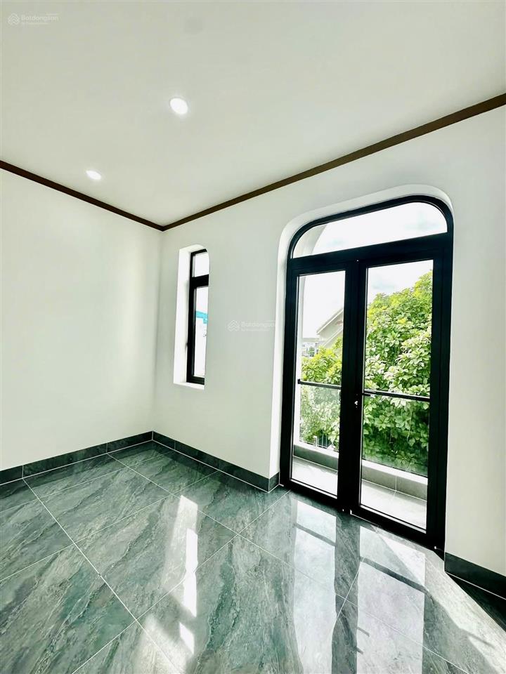 Bán căn nhà phố thiết kế hiện đại 1 trệt 1 lửng 1 lầu ngay chợ nhỏ  p. tân hiệp giá 3 tỷ 890tr