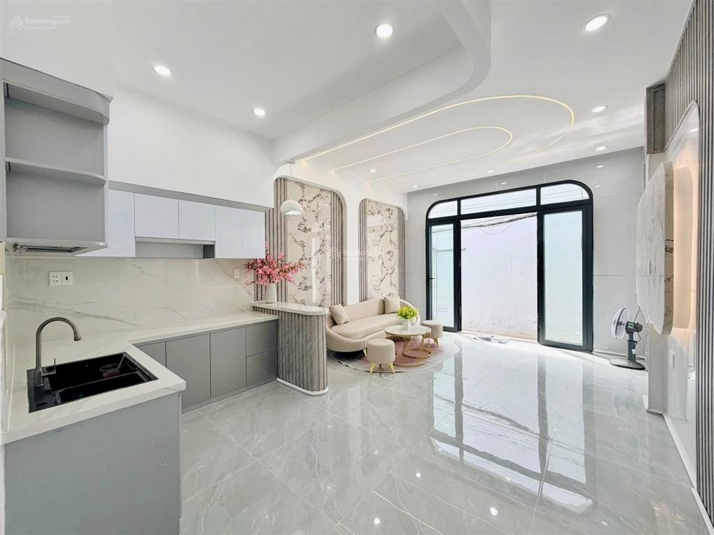 Bán căn nhà 2 mặt tiền ngay sát đường bờ kè mới  p. bửu long chỉ 2 tỷ hơn xíu