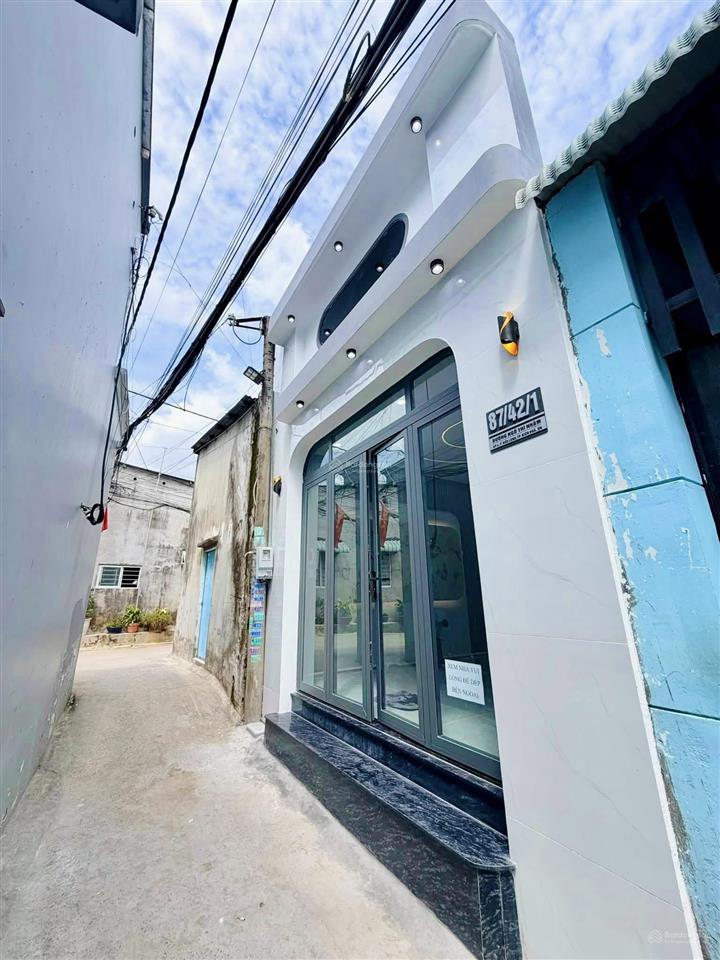Bán căn nhà 2 mặt tiền ngay sát đường bờ kè mới  p. bửu long chỉ 2 tỷ hơn xíu