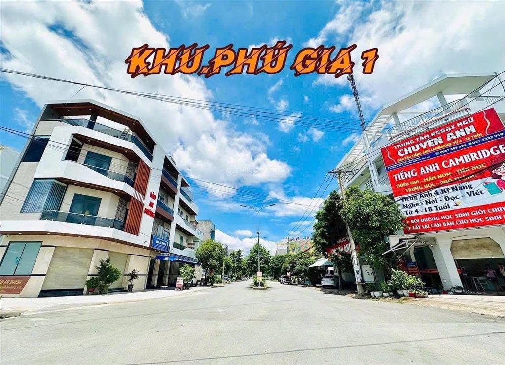 5 tỷ  143m2 lô góc 2 mặt tiền ngang 6m khu dân cư phú gia 1  p. trảng dài