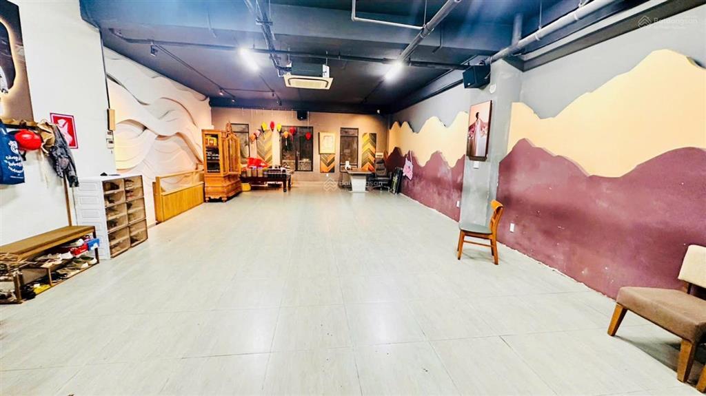 Cho thuê căn shophouse 1 trệt 2 lầu ngay vincom biên hòa đầy đủ nội thất