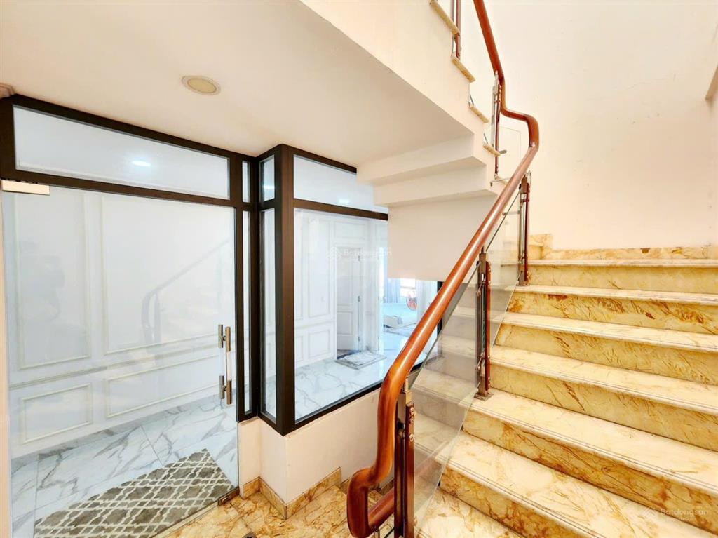Cho thuê căn shophouse 1 trệt 2 lầu ngay vincom biên hòa đầy đủ nội thất