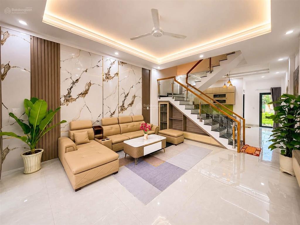 5 tỷ 179 triệu  bán nhà 1 trệt 2 lầu thiết kế hiện đại khu tái định cư p. bửu hòa