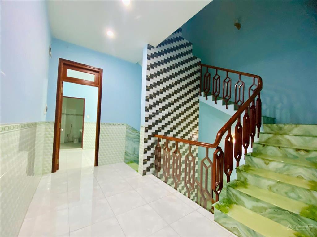 13,6 tỷ  bán căn nhà 1 trệt 2 lầu mặt tiền n1 khu dân cư d2d  p. thống nhất