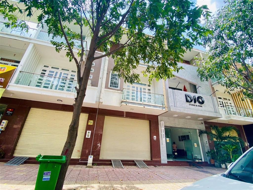 13,6 tỷ  bán căn nhà 1 trệt 2 lầu mặt tiền n1 khu dân cư d2d  p. thống nhất