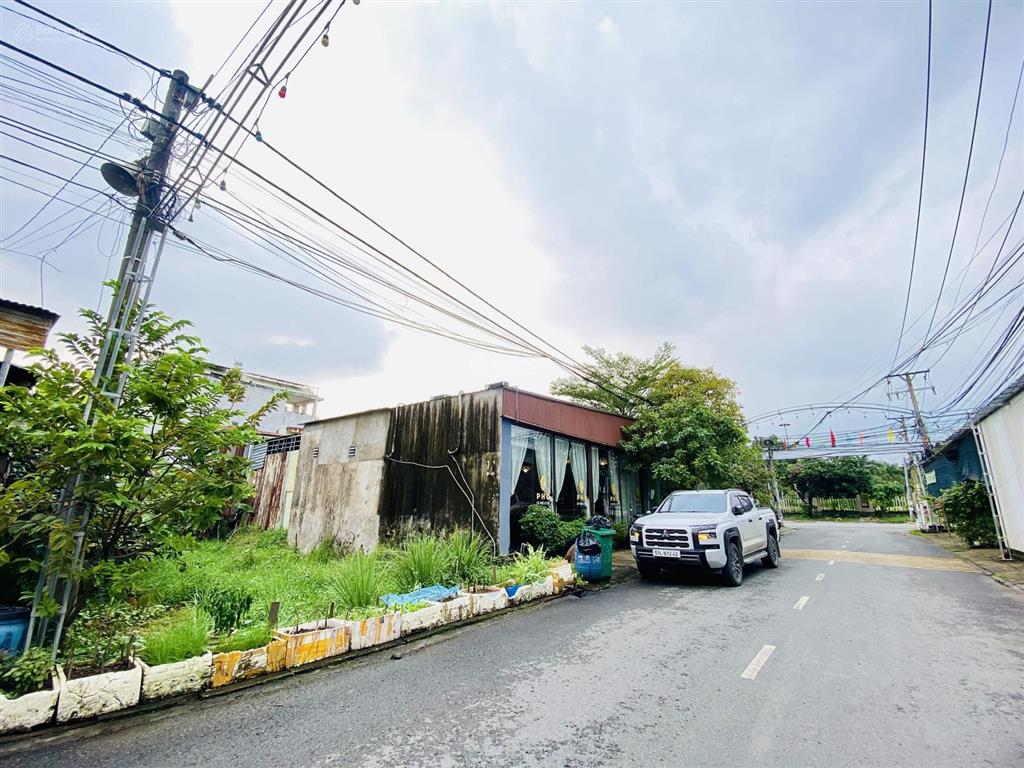 5 tỷ 990tr  bán lô đất 176,6m2 p. long bình tân gần ngay siêu thị big c