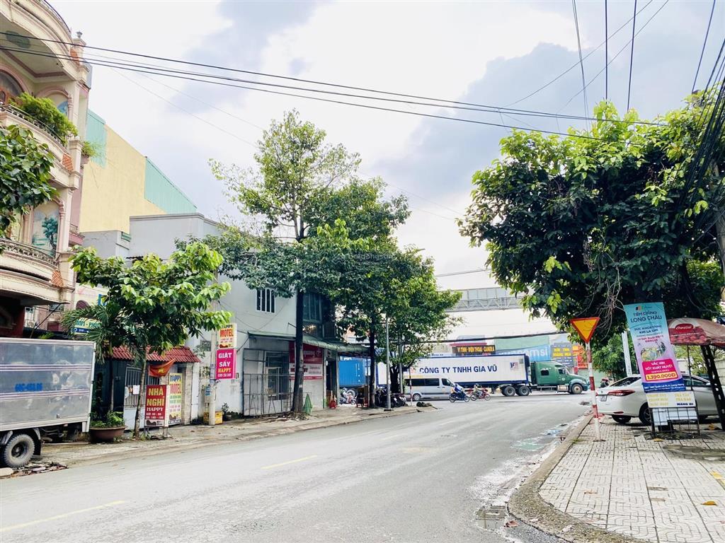 5 tỷ 990tr  bán lô đất 176,6m2 p. long bình tân gần ngay siêu thị big c