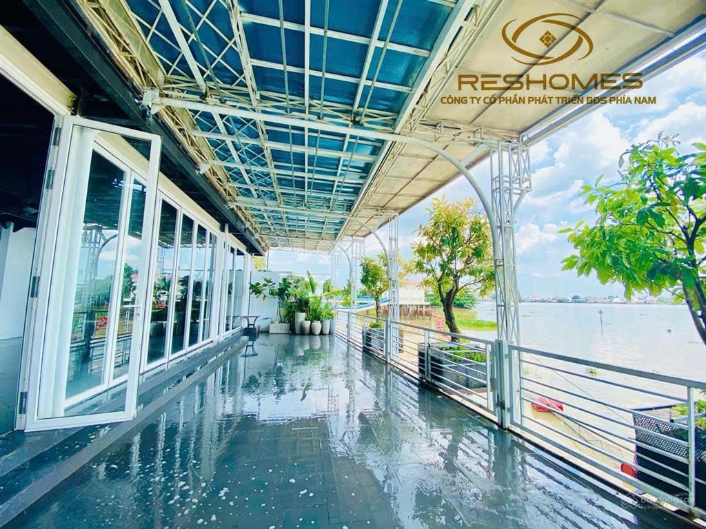 16 tỷ  bán nhà 1t1l ngang hơn 13 mét đường cách mạng tháng 8  p. trấn biên