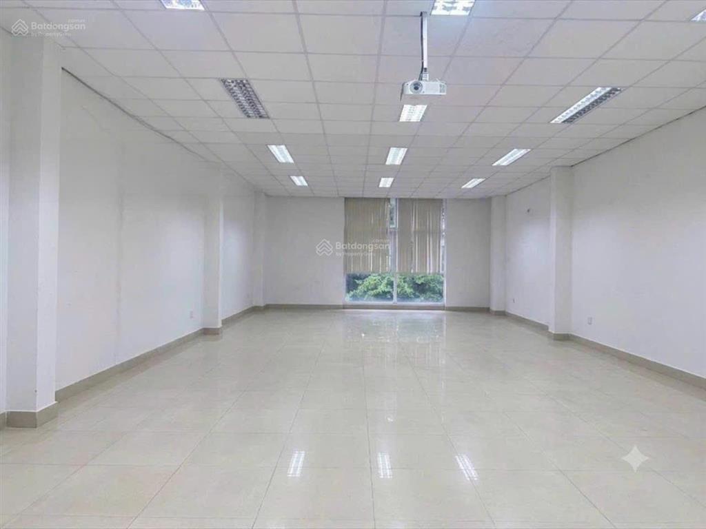 60 triệu/tháng  tòa nhà 1 hầm 4 lầu mặt tiền phạm văn thuận  p. tam hiệp