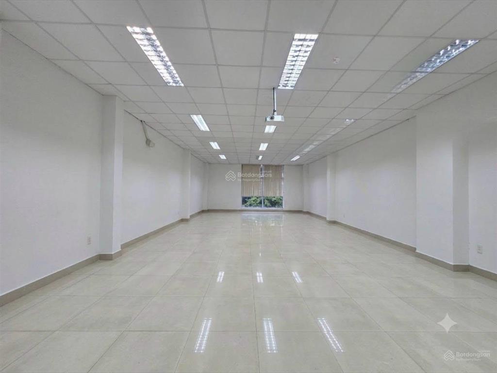 60 triệu/tháng  tòa nhà 1 hầm 4 lầu mặt tiền phạm văn thuận  p. tam hiệp