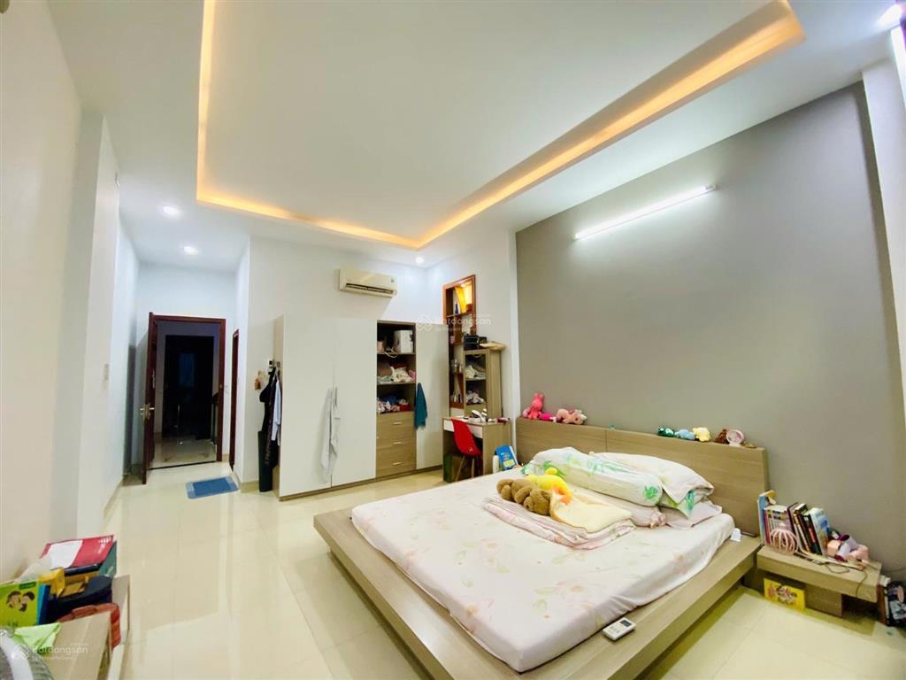 8,1 tỷ
bán căn nhà đẹp 1t3l khu d2d võ thị sáu  phường thống nhất  tp. đồng nai