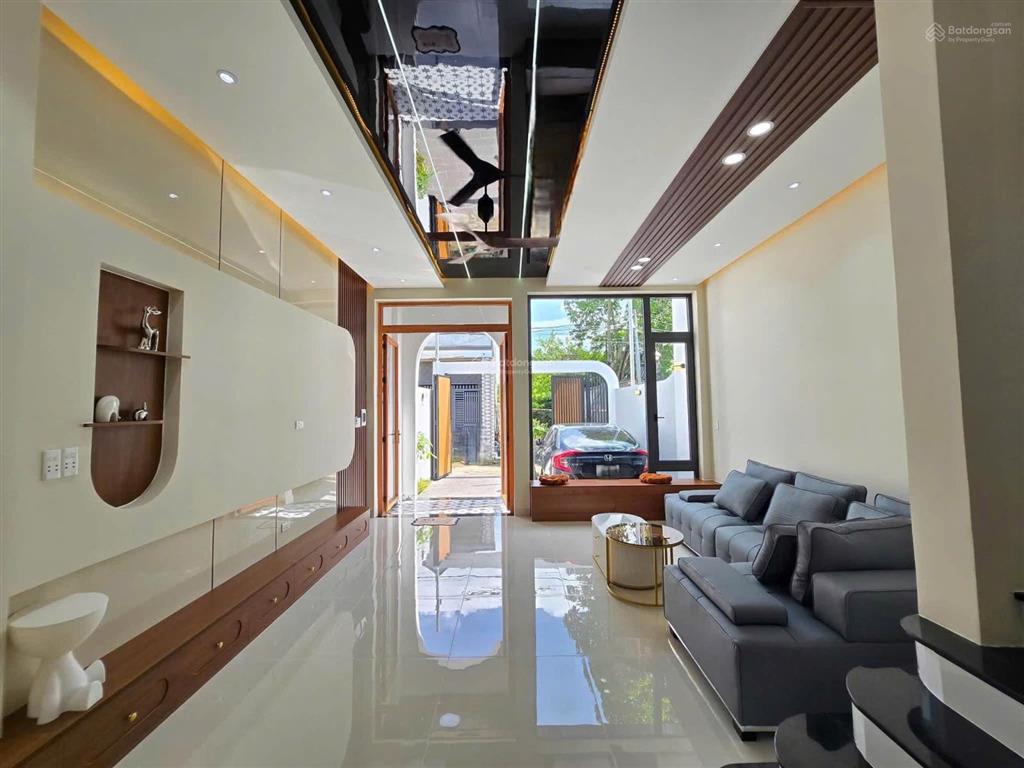 3,75 tỷ  nhà phố hiện đại 1 trệt 1 lầu ngay trung tâm p. hố nai  giáo xứ xuân trà
