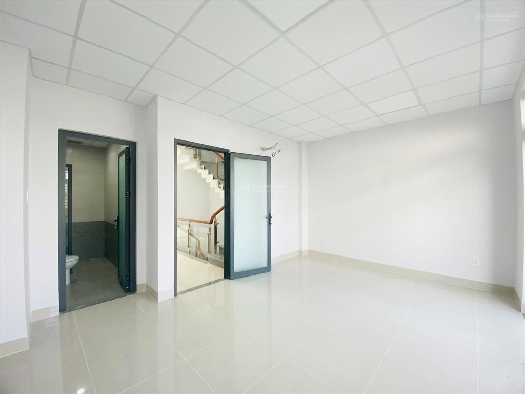 20 triệu/tháng  nhà đẹp 1 trệt 3 lầu kdc tín nghĩa  p. quang vinh