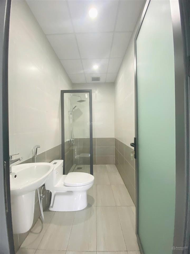 20 triệu/tháng  nhà đẹp 1 trệt 3 lầu kdc tín nghĩa  p. quang vinh