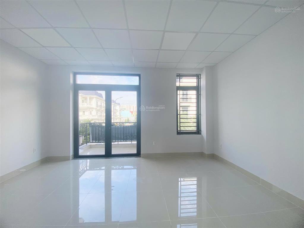 20 triệu/tháng  nhà đẹp 1 trệt 3 lầu kdc tín nghĩa  p. quang vinh