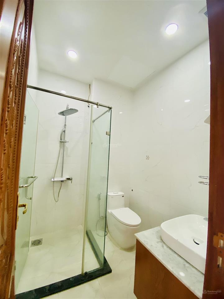 25 triệu/tháng  căn biệt thự 1 trệt 2 lầu có thang máy, sẵn máy lạnh  tp. biên hòa