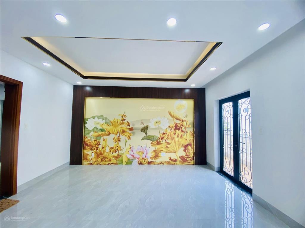 25 triệu/tháng  căn biệt thự 1 trệt 2 lầu có thang máy, sẵn máy lạnh  tp. biên hòa