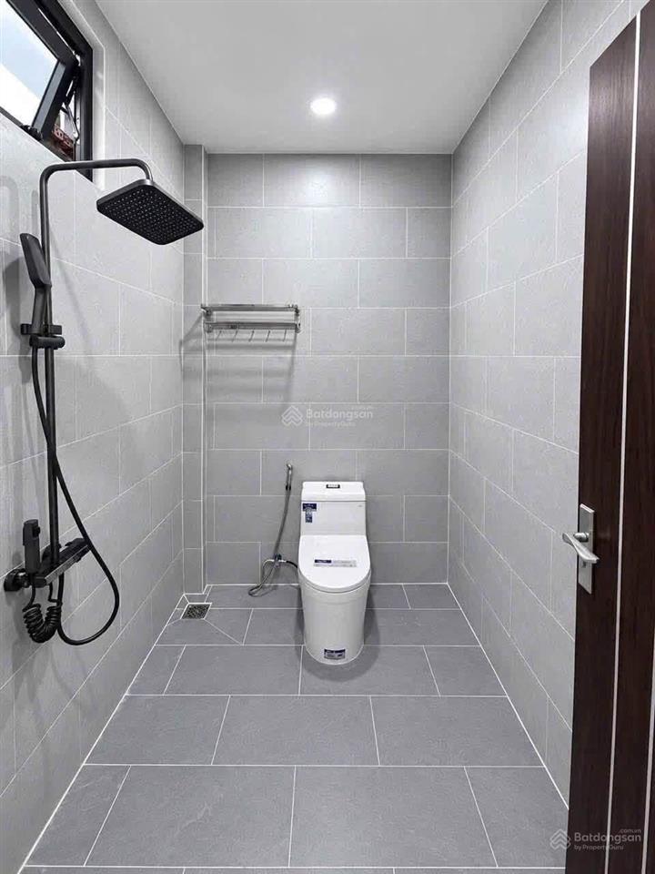 3,7 tỷ  bán căn nhà 1 trệt 1 lầu hiện đại ngay công viên biên hùng  p. trấn biên