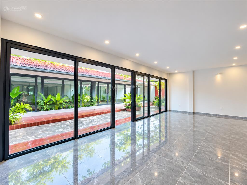 Cho thuê mặt bằng sân vườn đẹp đường hưng đạo vương  vòng xoay biên hùng
