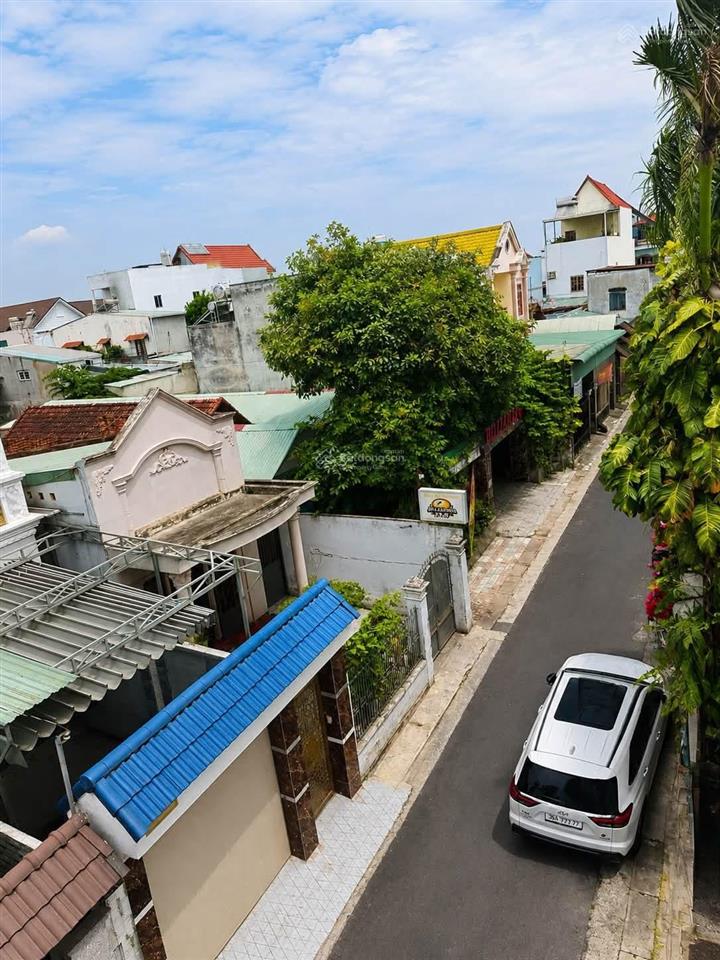 4,75 tỷ  bán nhà phố thiết kế hiện đại 1 trệt 2 lầu góc 2 mặt tiền ngay chợ phú thọ  trảng dài