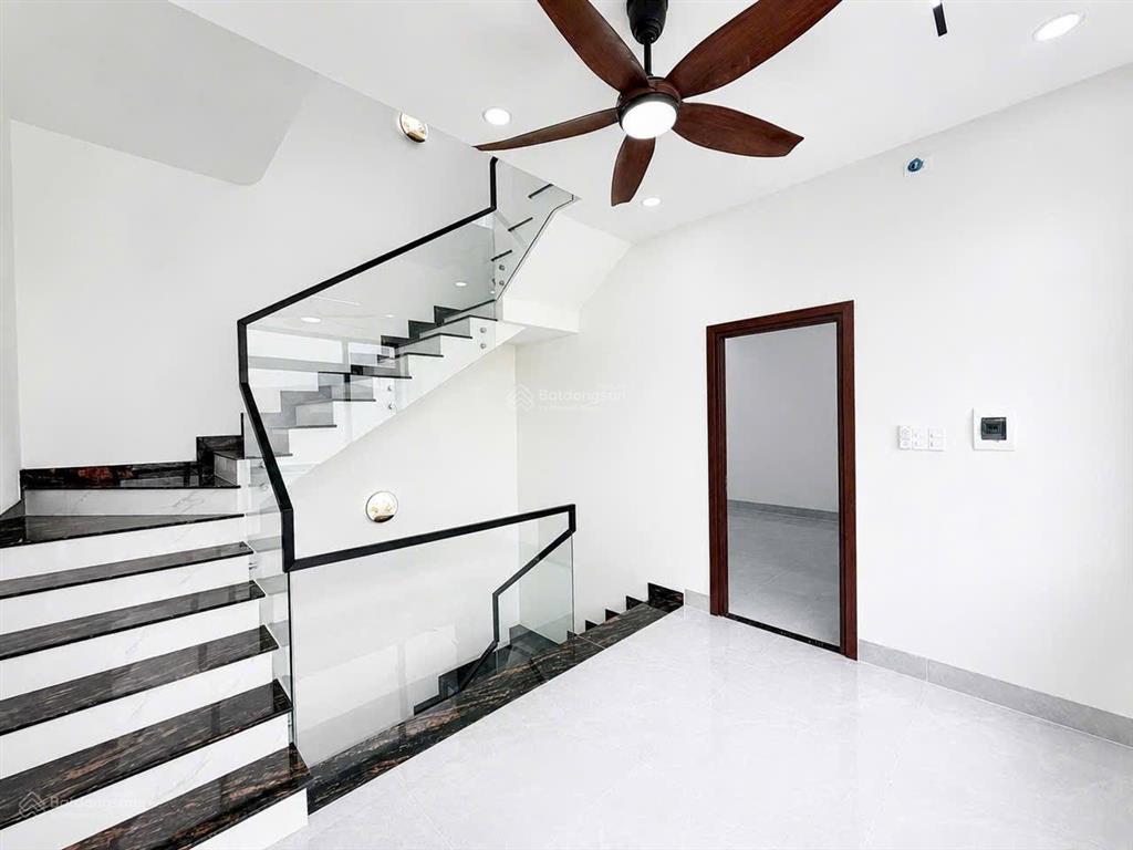 4,75 tỷ  bán nhà phố thiết kế hiện đại 1 trệt 2 lầu góc 2 mặt tiền ngay chợ phú thọ  trảng dài