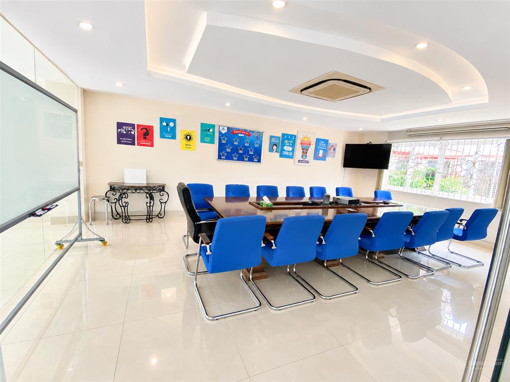 250tr/tháng  cho thuê căn biệt thự siêu vip 1 hầm 4 lầu mặt tiền đường võ thị sáu  p. trấn biên