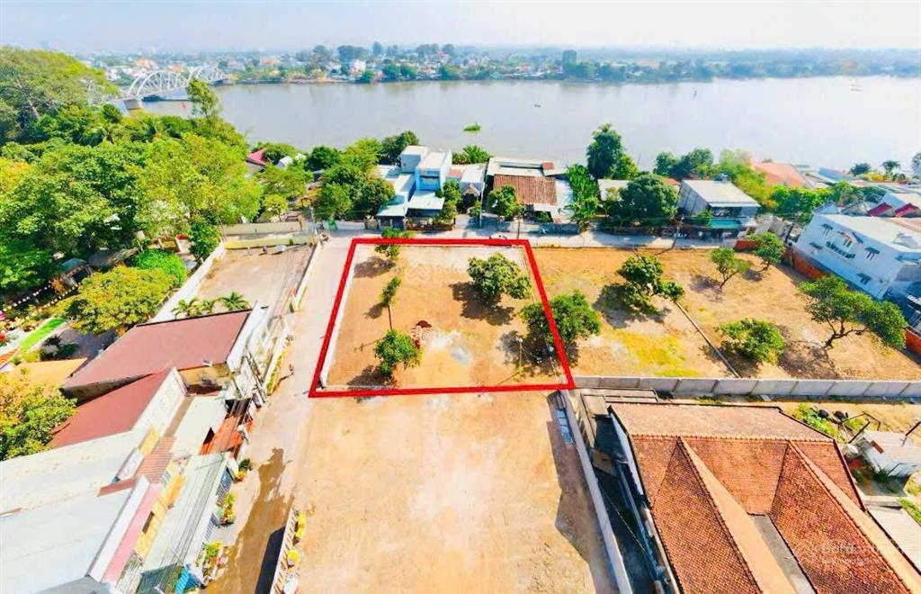 18 tỷ  bán lô biệt thự 623m2 góc 2 mặt tiền view sát bờ sông  p. bửu hòa