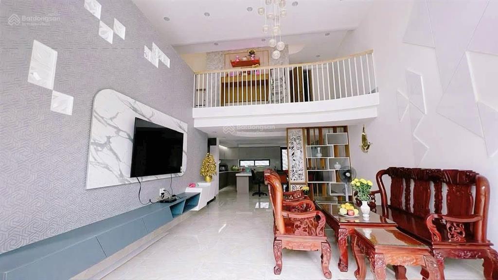 4,8 tỷ  bán căn nhà phố 1 trệt 1 lầu gần ngay đh lạc hồng  p. bửu long