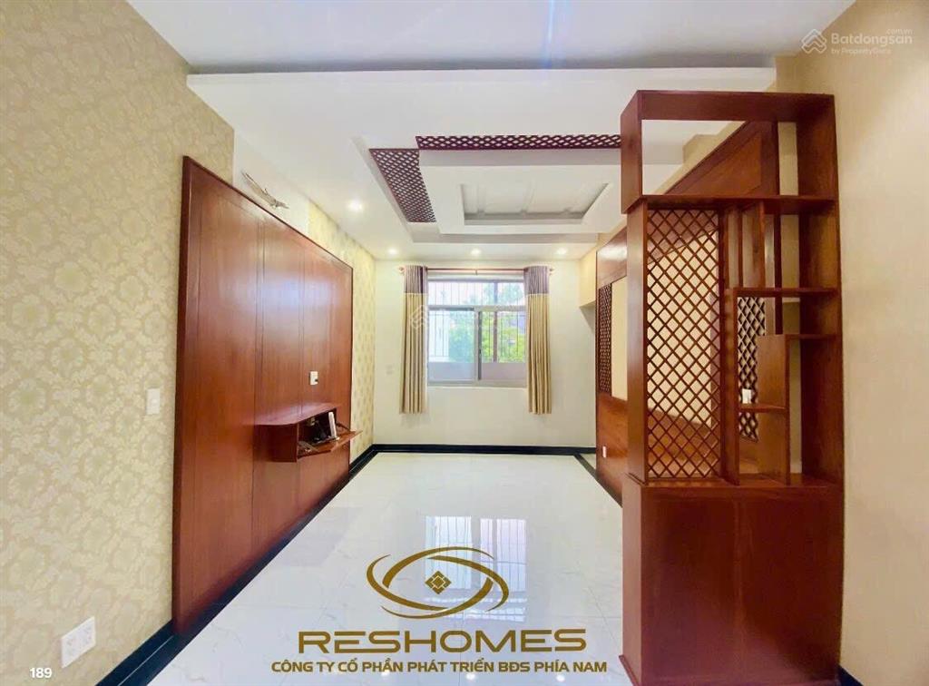 18,9 tỷ  bán căn biệt thự 1 trệt 2 lầu khu d2d võ thị sáu  p. thống nhất