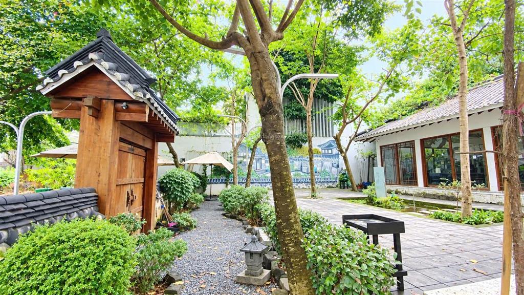 Sang nhượng nhà hàng sân vườn 450m2 trung tâm khu d2d võ thị sáu  p. thống nhất