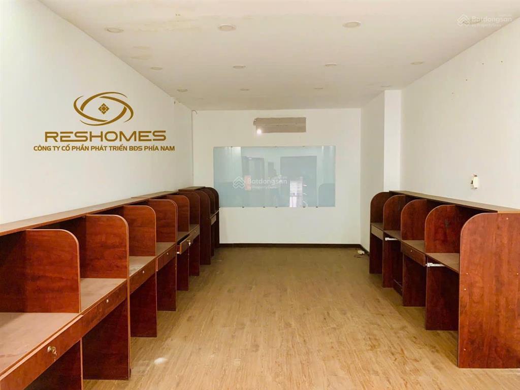 25 triệu/tháng  cho thuê nhà 1 hầm 5 lầu đường đồng khởi  ngay bệnh viện đồng nai