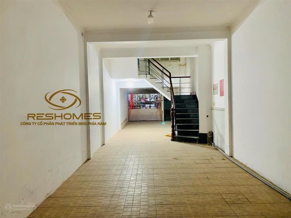 25 triệu/tháng  cho thuê nhà 1 hầm 5 lầu đường đồng khởi  ngay bệnh viện đồng nai
