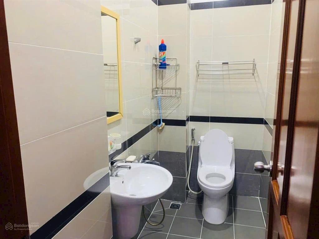 18 triệu/tháng  cho thuê căn nhà 1 trệt 3 lầu full nội thất  khu d2d võ thị sáu  p. thống nhất