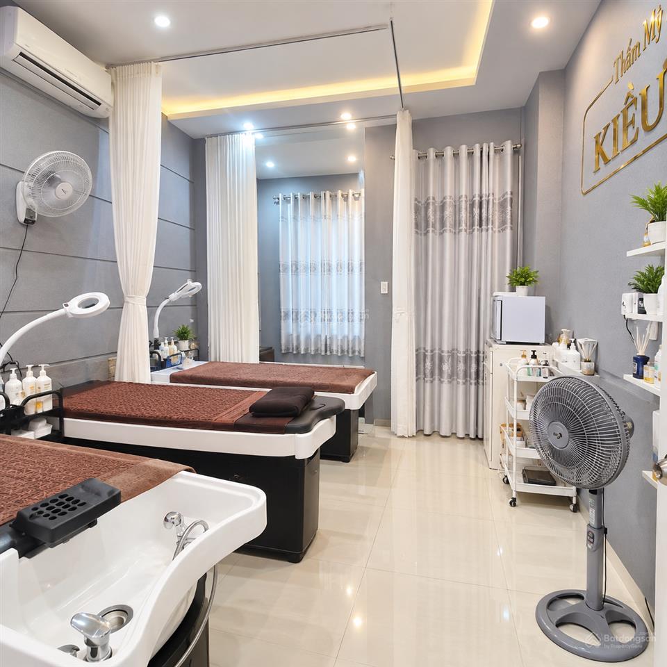 7,6 tỷ  bán căn nhà 1 trệt 2 lầu mặt tiền đường phạm văn thuận  p. tam hiệp  gần vincom biên hòa