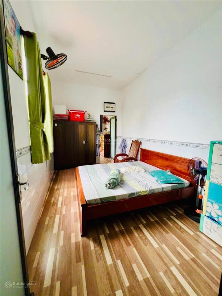 7,5 tỷ  bán nhà 1 trệt 2 lầu đường cách mạng tháng 8  p. trấn biên
