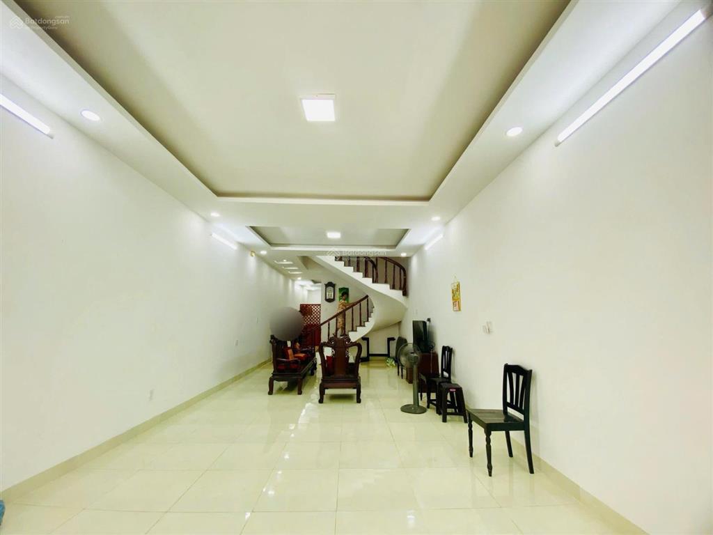 Cho thuê nhà nguyên căn 1 trệt 2 lầu đường n4 kdc bửu long  ngay song ngữ lạc hồng
