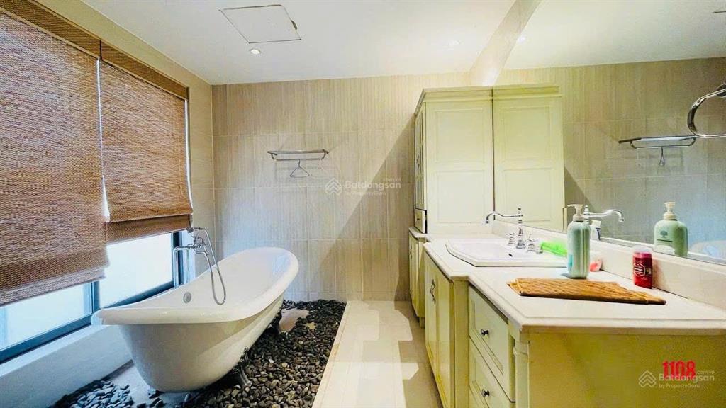 Cho thuê biệt thự hiện đại full nội thất cao cấp khu d2d võ thị sáu  p. thống nhất
